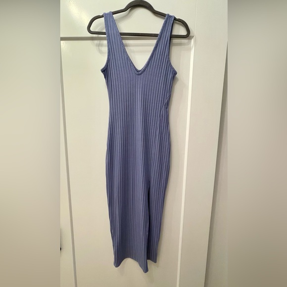 Vici Dresses & Skirts - Vici bodycon dress, size small